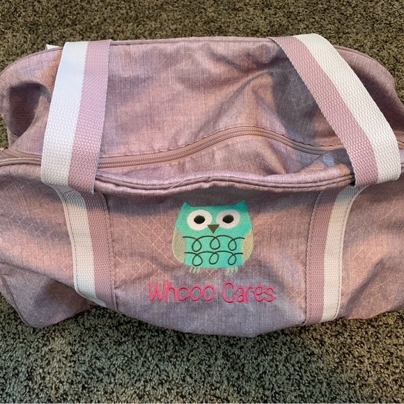 Thirty-One mini duffle light purple with owl design “whooo cares” - Picture 2 of 5